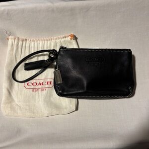 Vintage Coach Black Leather Wristlet Wallet